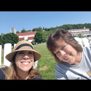 Meet your Posher, Deborah